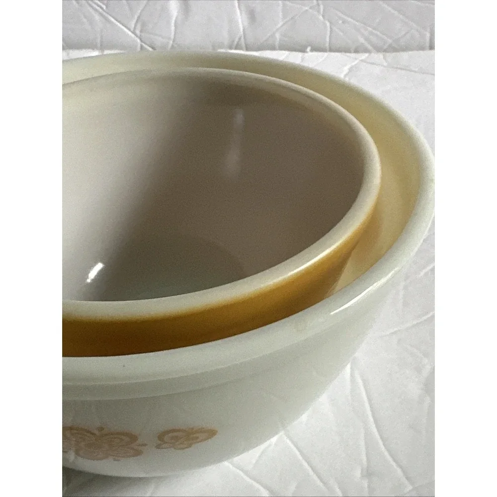 Vintage Pyrex Butterfly Gold 401 402 Nesting Mixing Bowl Set White Milk Glass